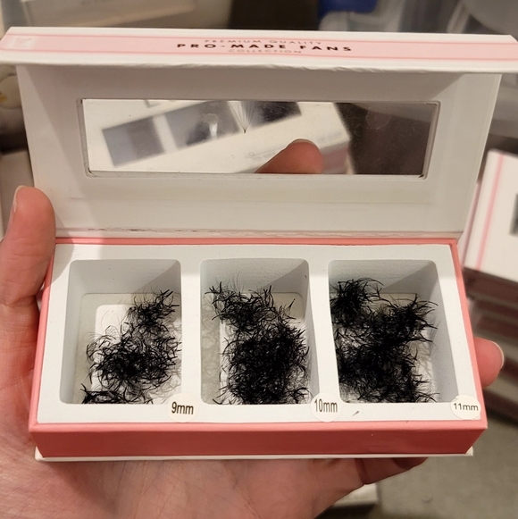 ProMade Lash Fans! - Picture 7 of 15
